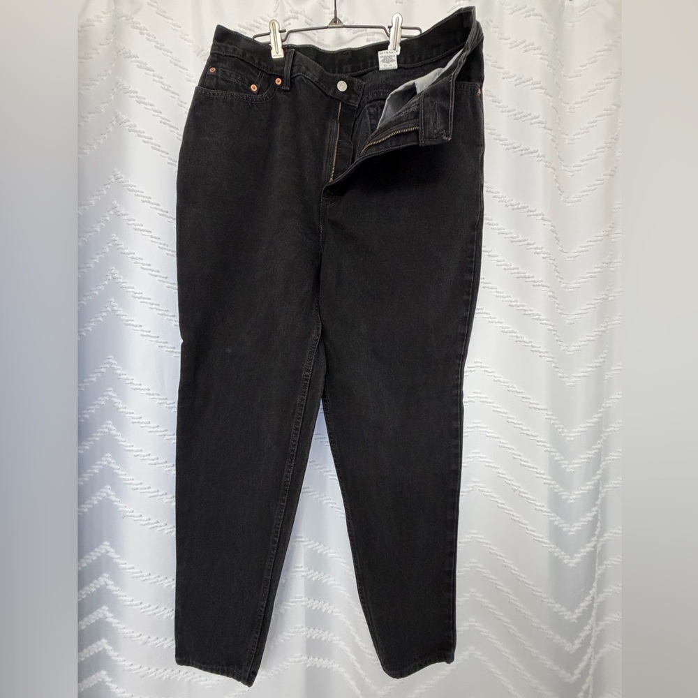 Levi's Black Tapered 550 Jeans